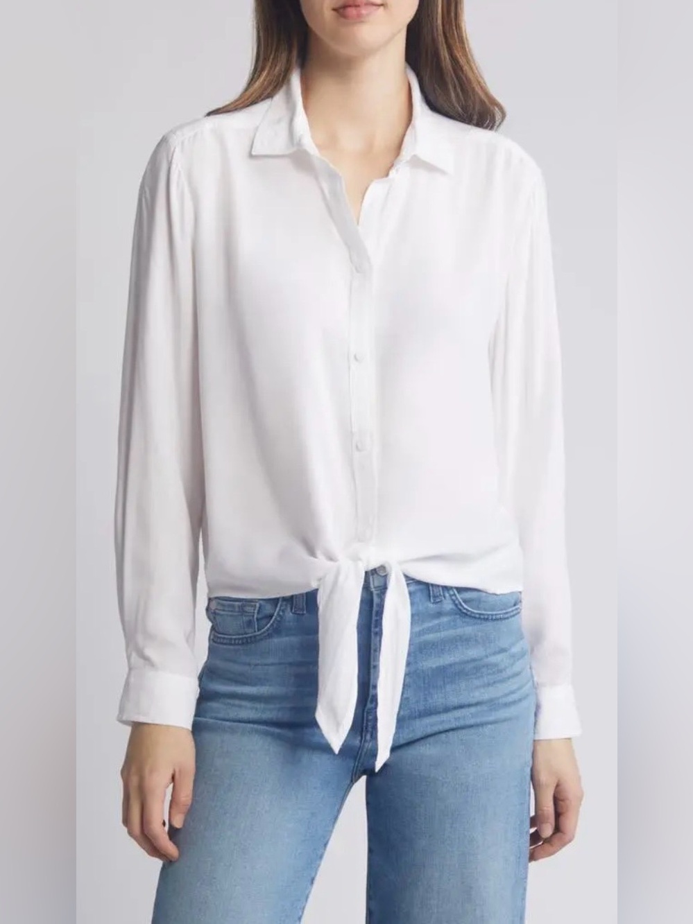 beachlunchlounge White Tie-Front Button Blouse
